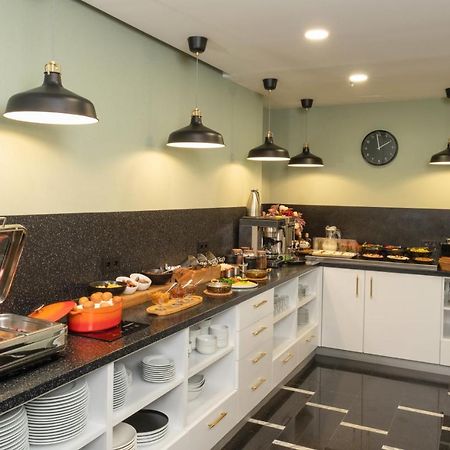 اسطنبول Elm Suite Hotel المظهر الخارجي الصورة